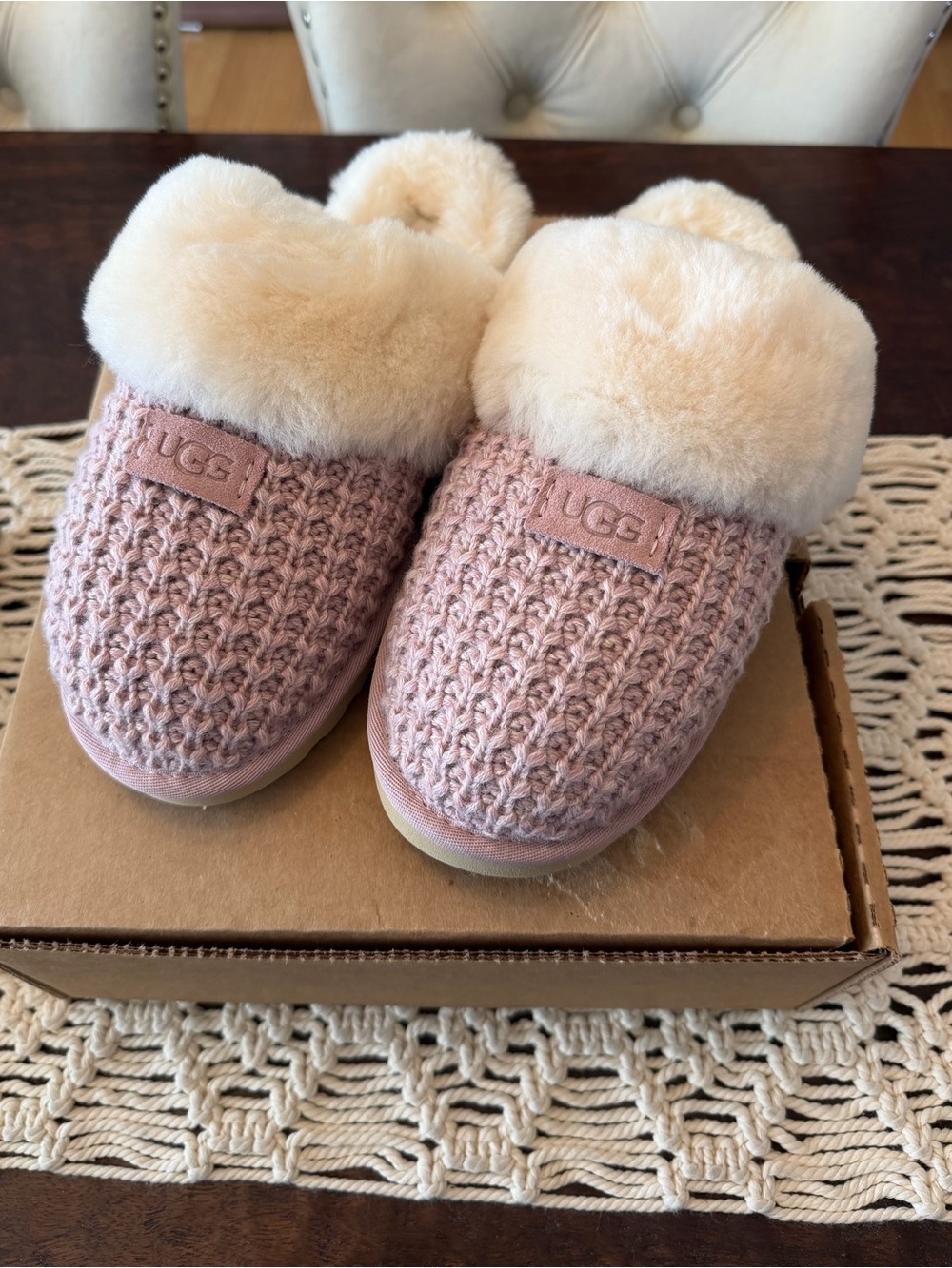 UGG Cozy Knit Shearling Slippers in Pink Crystal - Size 9 - New - Picture 2 of 5